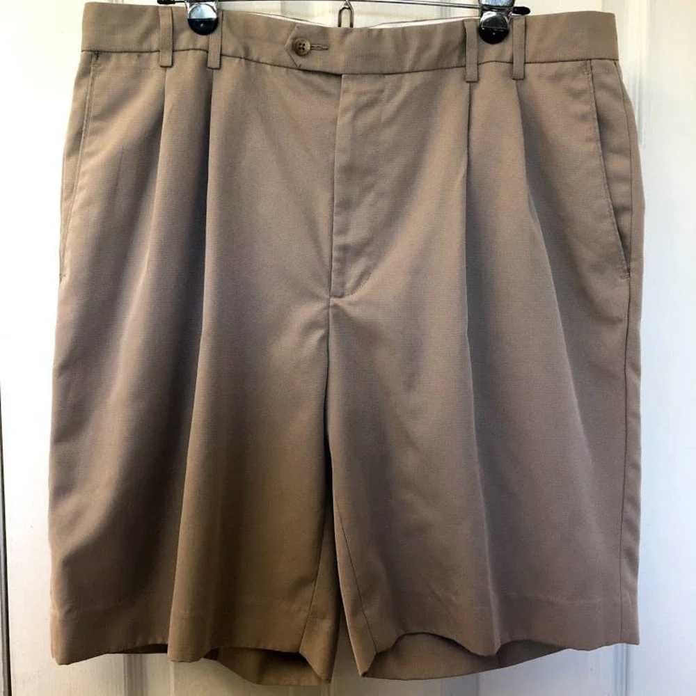 Cutter & Buck Men's Golf Khaki Shorts CB Drytec